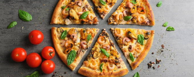 Pizza cu fructe de mare
