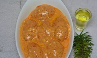 Coure el plat durant 50 minuts a 180 graus.