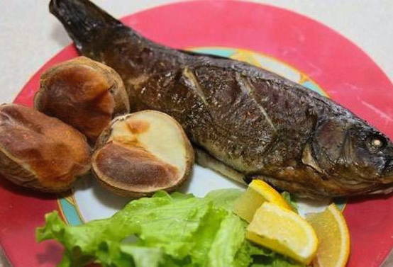 Tench sa oven - 4 na mga recipe