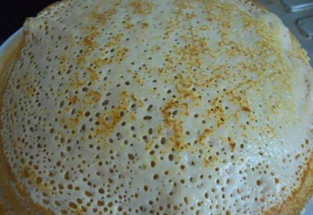 Klassieke pannenkoeken met melk
