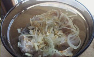 Timplahan ng kulantro, paminta at asin ang pampagana.
