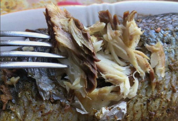 Ang herring ay inihurnong sa oven