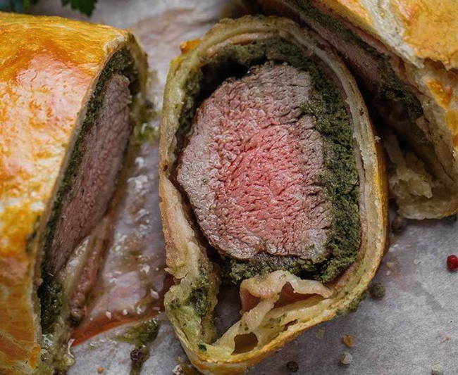 thịt bò Wellington