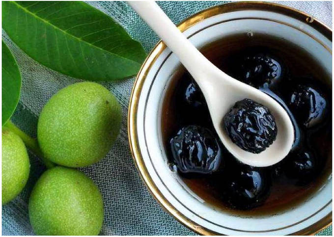 Green walnut jam