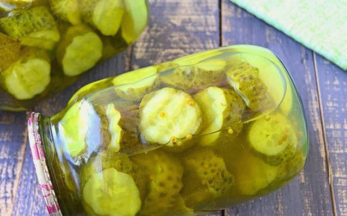 Cogombres a rodanxes per a l'hivern