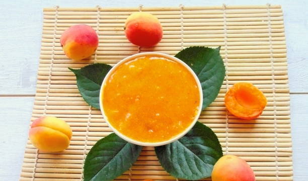 Apricot jam para sa taglamig