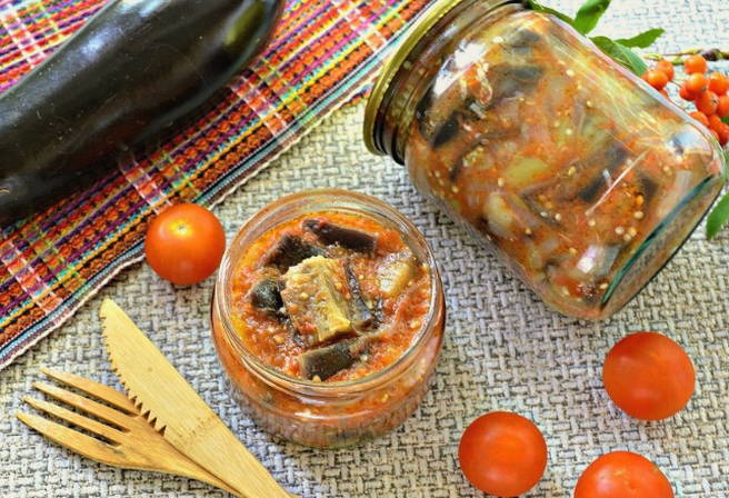 Peper- en auberginelecho voor de winter