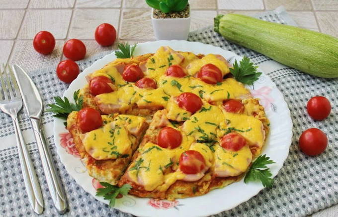 Pizza cu dovlecel într-o tigaie