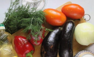 Paano maghanda ng imam eggplant bayaldy para sa taglamig? Para mapabilis ang proseso at para sa aming sariling kaginhawahan, naghahanda kami ng food kit.