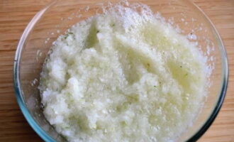 เราทำเช่นเดียวกันกับหัวหอม