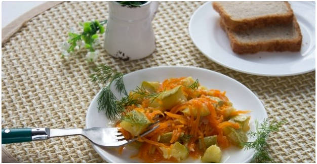 Zucchini i en långsam spis