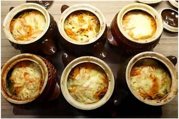 Cartofi cu pui si ciuperci la cuptor