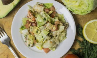 Läcker avokadosallad är klar! Laga mat och ha kul! 