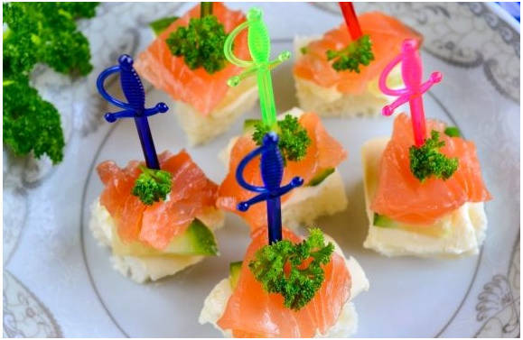 Canape pentru masa de bufet