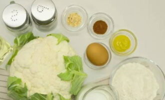 Súp lơ tẩm bột với lớp vỏ giòn trên chảo rán rất dễ chế biến. Chúng tôi sẽ chuẩn bị các sản phẩm cần thiết theo danh sách.