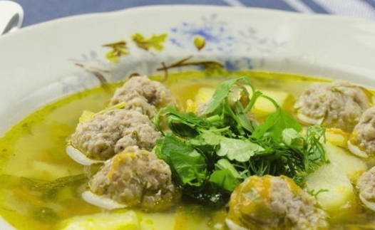 Sopas ng bola-bola