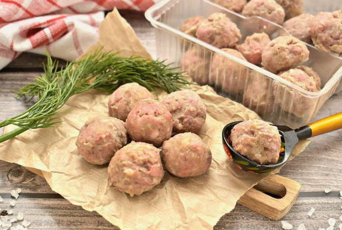 Köttbullar