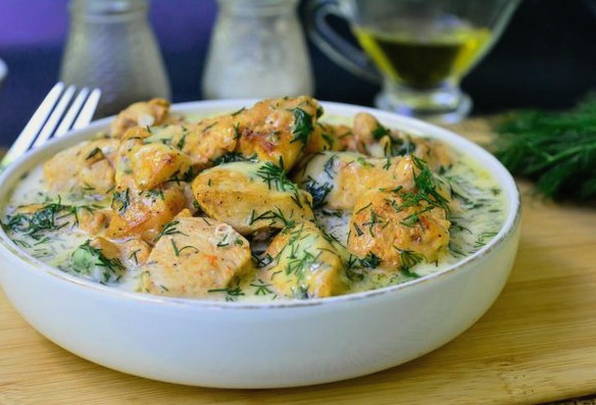 Pollastre en salsa de crema