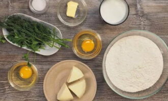 Hoe kook je Khachapuri met kefir thuis in een koekenpan? We nemen alle benodigde producten uit onze lijst.