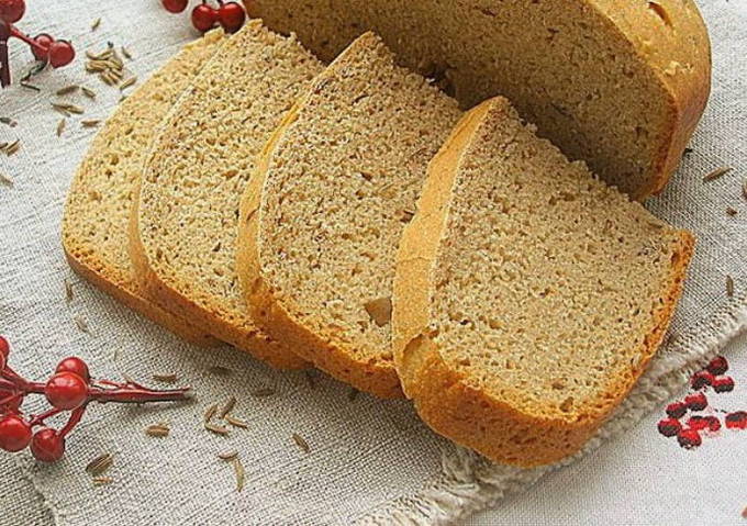 Bánh mì lúa mạch đen trong máy làm bánh mì
