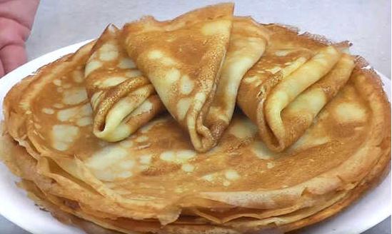 Bánh xèo sữa mỏng có lỗ