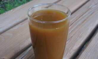 สามารถบริโภคชิกโครี kvass ได้ทันที เสิร์ฟแบบแช่เย็น กรองถ้าจำเป็น อร่อย!