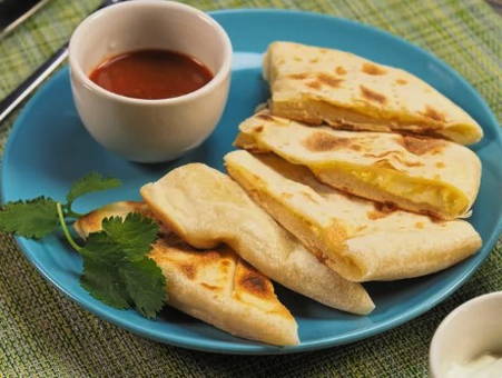 Khachapuri met kefir