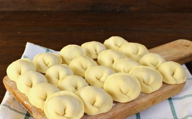 Deeg voor dumplings en dumplings die niet zacht koken