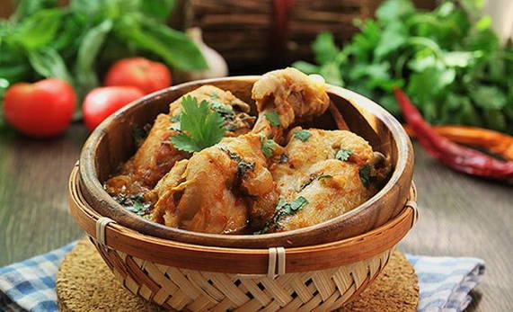 Chakhokhbili gà Georgia cổ điển